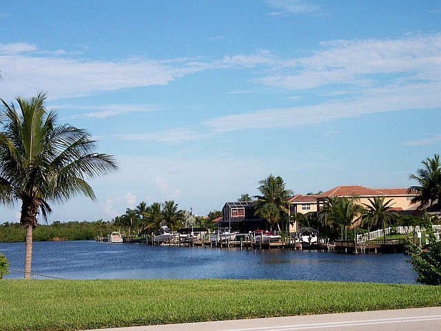 Cape Coral Waterfront Living